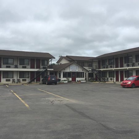 Parkwood Motor Inn Sundre Bagian luar foto